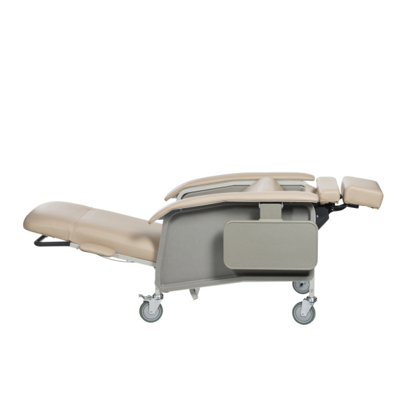 Clinical Care Recliner