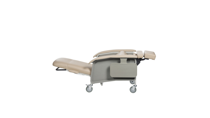 Clinical Care Recliner